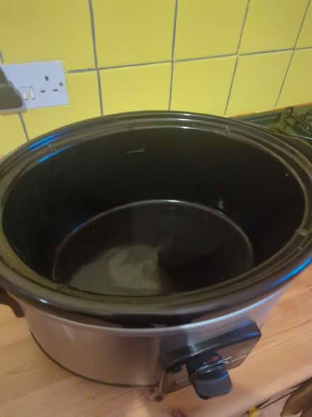 Photo of free Large slow cooker (Bare, LA4) #3