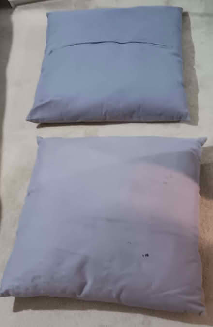 Photo of free two large cushions (Bussage GL6) #1