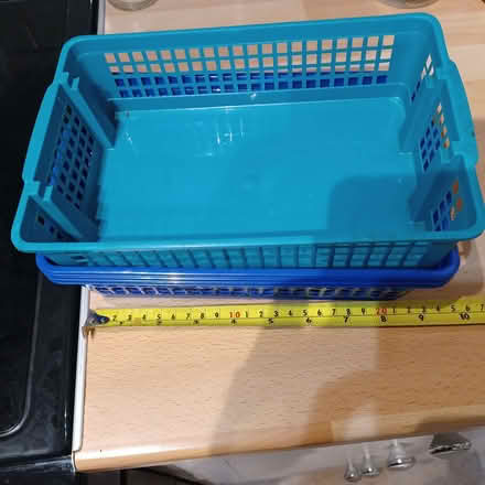 Photo of free 4 small plastic baskets (Oxford OX2) #1