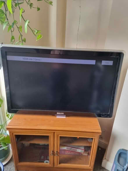 Photo of free Philips tv no stand (Aylestone LE2) #1