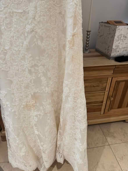 Photo of free Ivory lace wedding gown (Chalfont St Giles HP8) #3