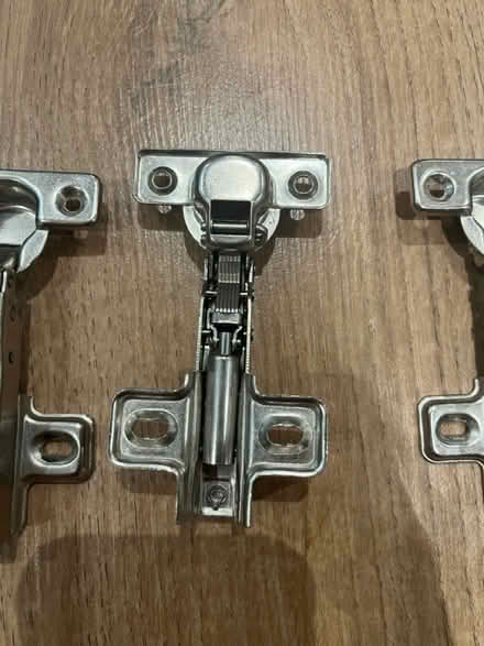 Photo of free 6x cupboard door hinges (S6 close to walkley cottage) #2