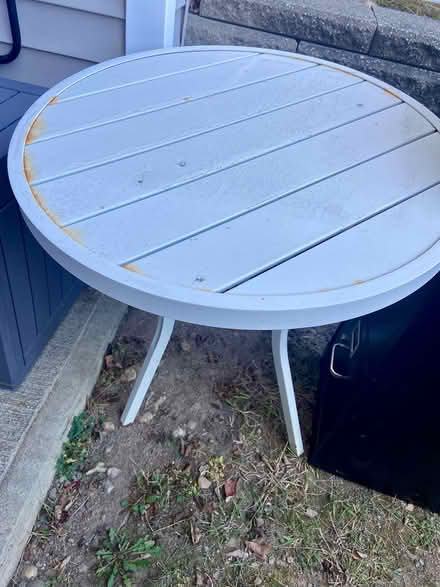Photo of free Outdoor table (Nanuet ny) #1