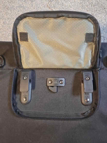 Photo of free Altura laptop bike pannier (Great Holm MK8) #2
