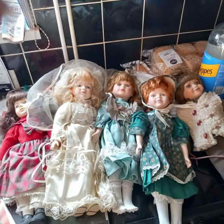 Photo of free Porcelain dolls of the world lots of them and other dolls (Pershore WR10) #2