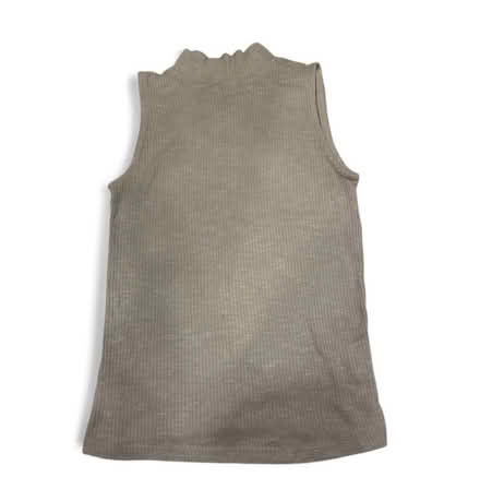 Photo of free Ambiance Woman’s Gray Top (Brooklyn Storage) #1