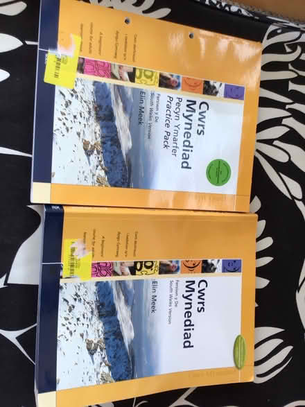 Photo of free Welsh language course (Cf46 5ef) #1
