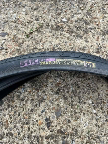 Photo of free Pair of road bike/hybrid bike tyres (Sands, High Wycombe) #1