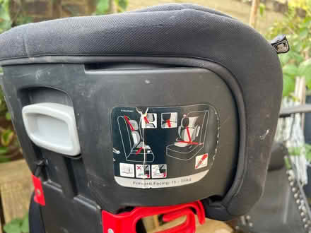 Photo of free Child car seats (2) (Broomhill S10) #1