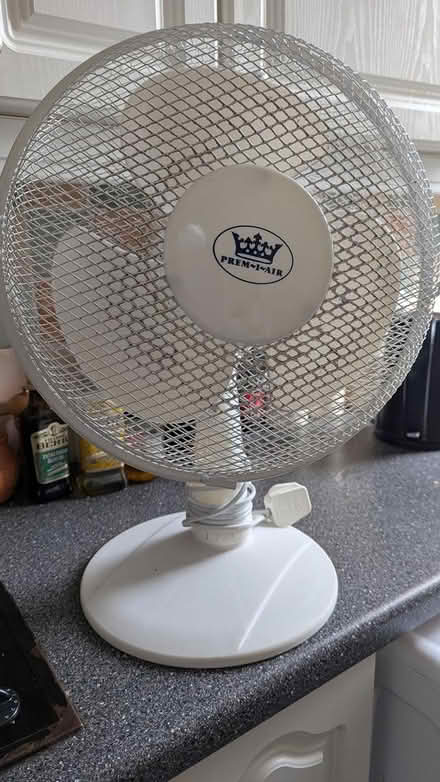 Photo of free Large desk fan (Wadsley S6 4AP) #1