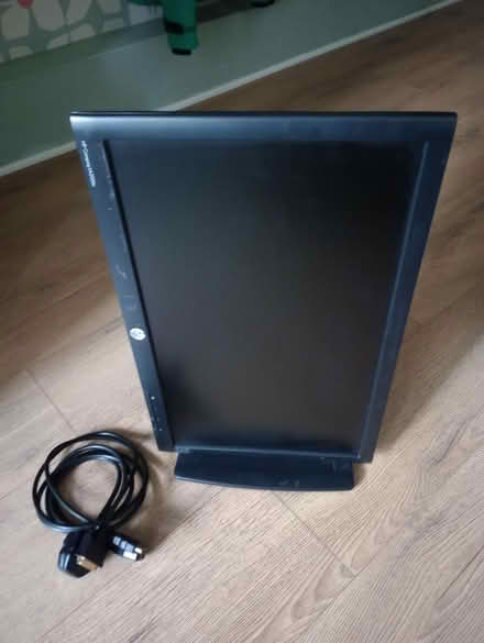 Photo of free 20" monitor (LU7, Bossard Court) #1
