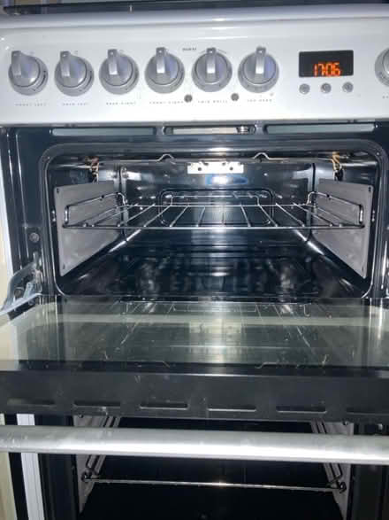 Photo of free Freestanding oven (Steyning) #3