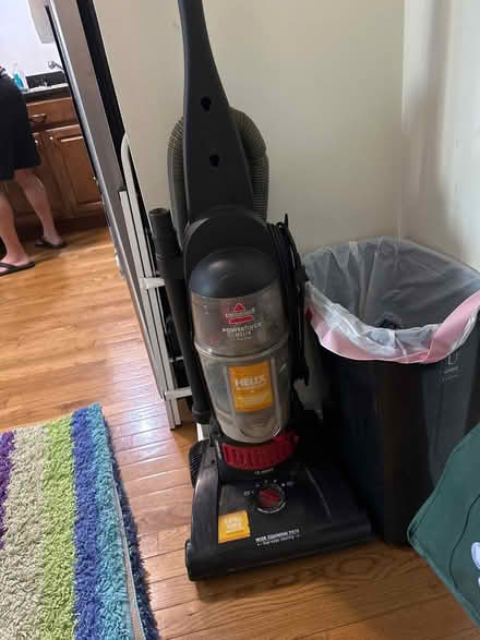 Photo of free vacuum cleaner works on hardwood (Lunenburg) #1