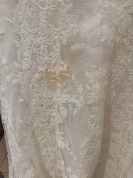 Photo of free Ivory lace wedding gown (Chalfont St Giles HP8) #4