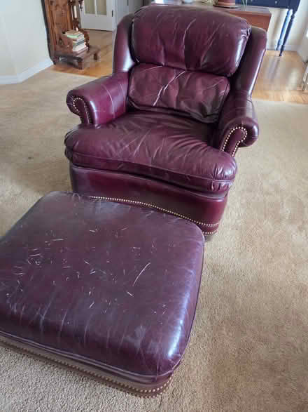 Photo of free Leather chair with ottoman (Prescott Highlands) #1
