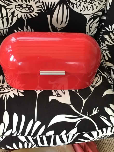 Photo of free Bread bin (Cf46 5ef) #1