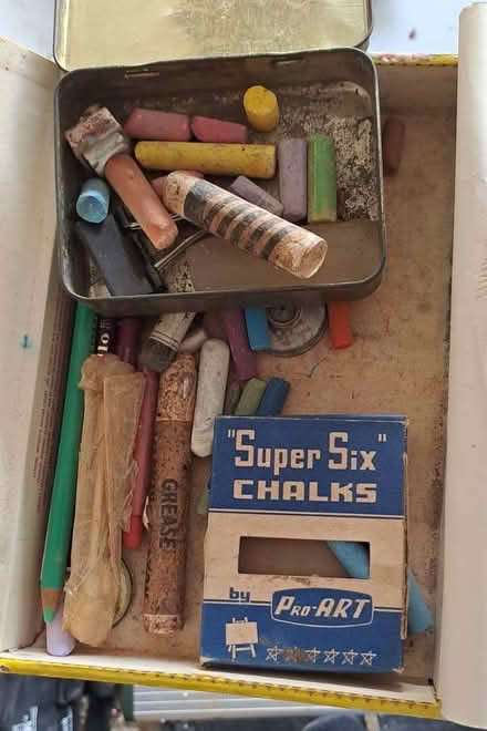Photo of free Assorted crayons (Little Chalfont HP6) #1