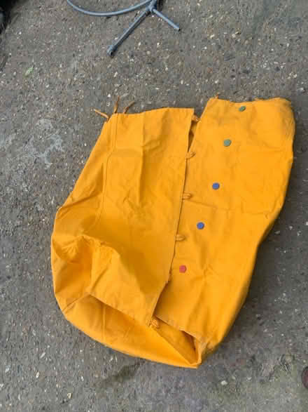 Photo of free Yellow canvass hanging wardrobe (Turnpike Lane N17) #1