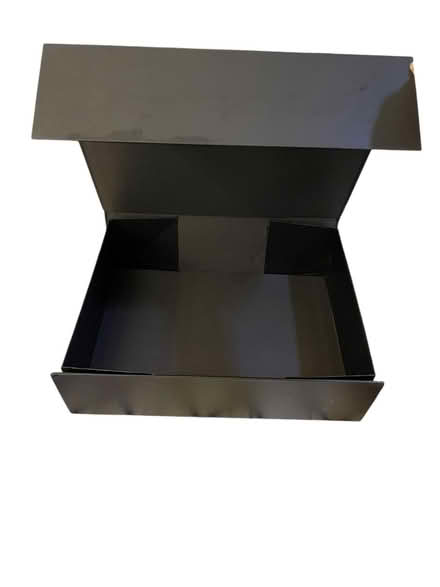 Photo of free Magnetic Gift Box (Bowie) #2