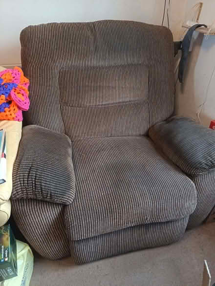 Photo of free Big electric recliner chair (Kingsley Park) #1