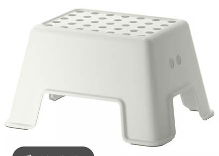 Photo of A sturdy low stool suitable for the garden (Little Heath RG31) #1
