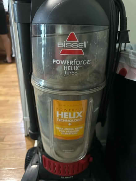 Photo of free vacuum cleaner works on hardwood (Lunenburg) #2