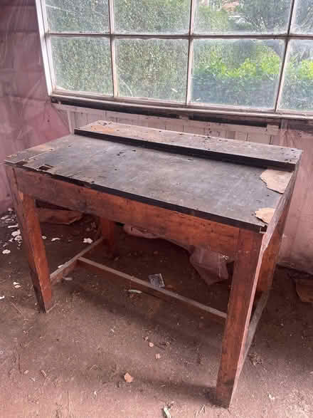 Photo of free Desk or workbench (Wymondley Park SG4) #2