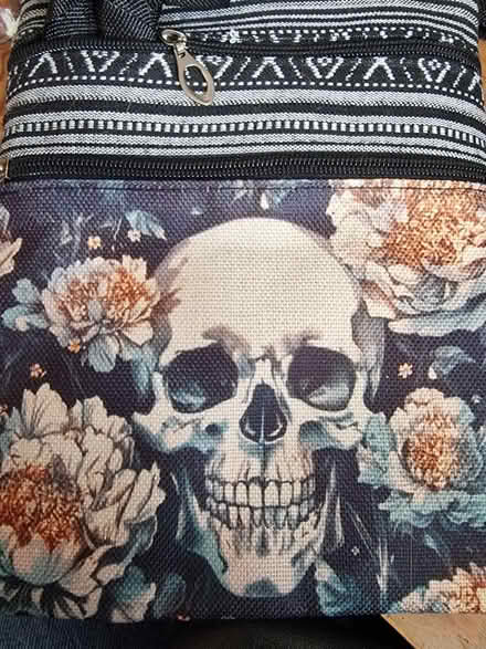Photo of free Shoulder bag (Stonehouse) #1