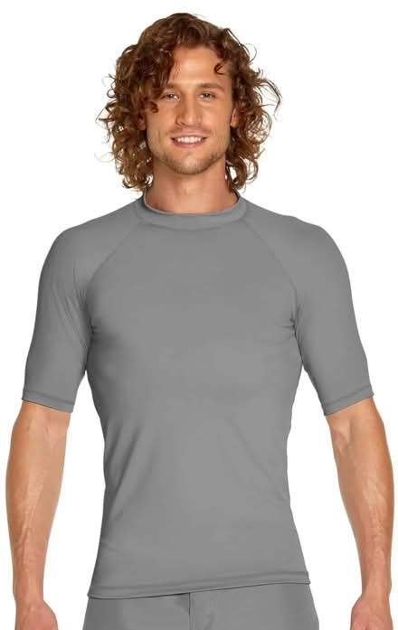 Photo of free Men’s short sleeve rash guard (Shoreline) #1