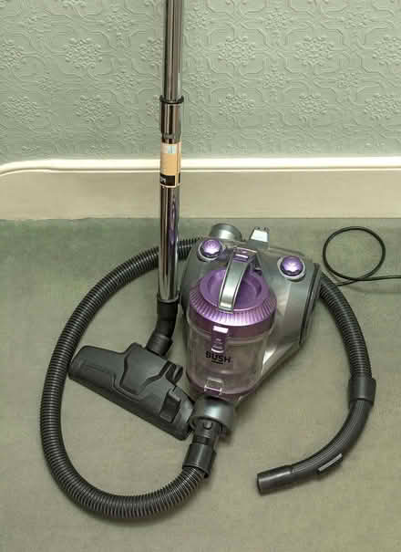 Photo of free Vacuum cleaner (Parsons Green SW6) #1