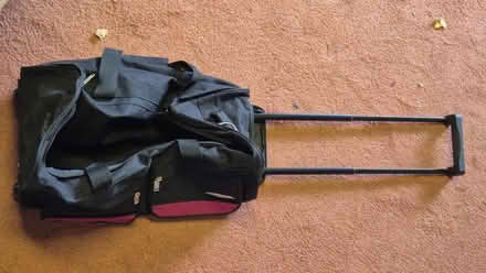 Photo of free Wheeled sports bag (Temple Park RG42) #2