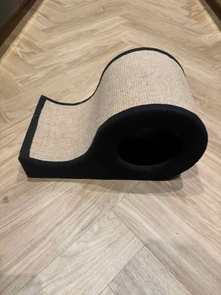 Photo of free Cat scratch and hide tunnel (Nunhead SE15) #2