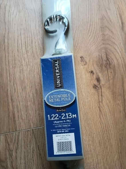 Photo of free Universal Extendible Metal Curtain Pole (Woodley RG5) #2