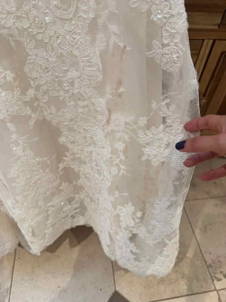 Photo of free Ivory lace wedding gown (Chalfont St Giles HP8) #1