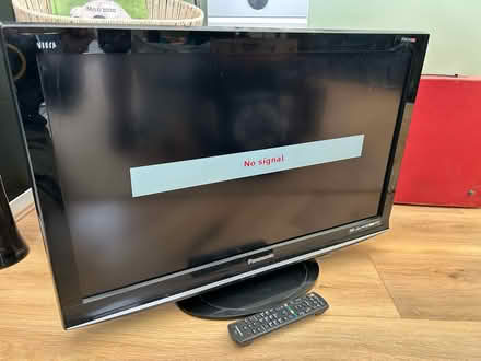 Photo of free Panasonic 32” tv freeview not smart (S35 Chapeltown) #1