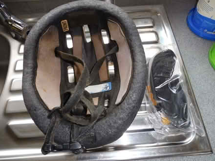 Photo of free Trek bicycle helmet (Cholsey OX10) #2