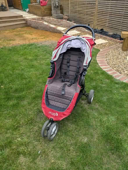 Photo of free City mini buggy (damaged front wheel) & bassinet (Teddington TW11) #1