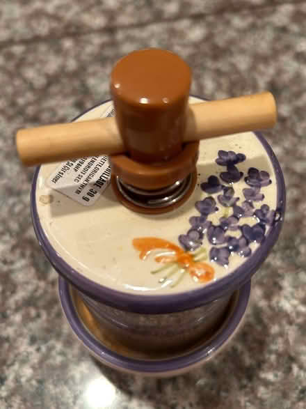 Photo of free Dried spices grinder (San Carlos-El Camino near Hull) #2
