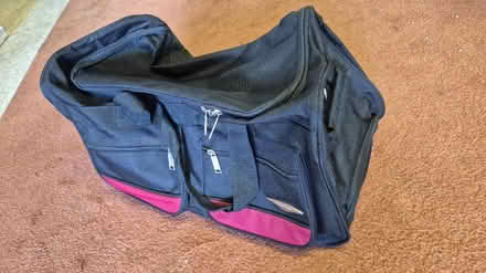 Photo of free Wheeled sports bag (Temple Park RG42) #1