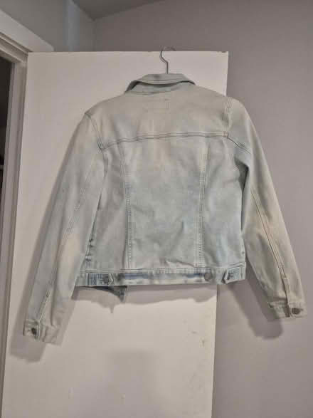 Photo of free Light denim jean jacket (Abington) #3