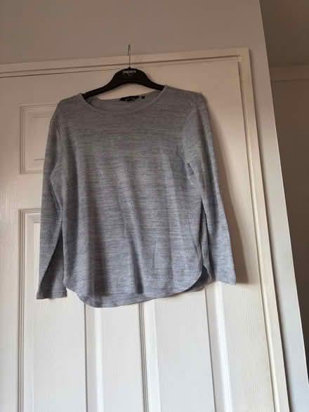 Photo of Light Grey Top (Westbury BA13) #1