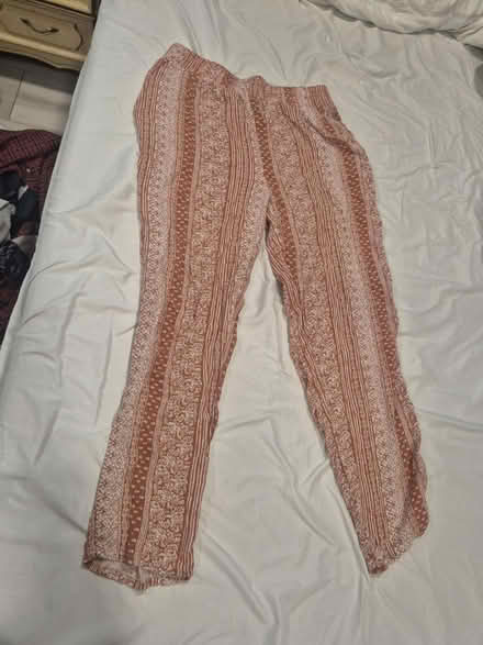 Photo of free Orange pants from forever 21 (Abington) #2