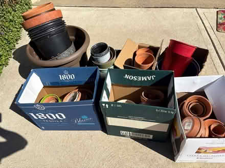 Photo of free Lots of pots (South Park) #1
