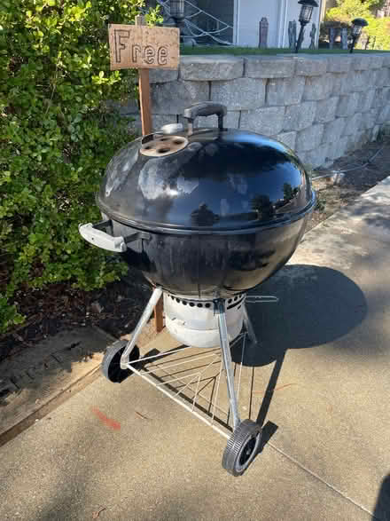 Photo of free Weber BBQ Grill (Antioch - Lone Tree/Terranova) #1