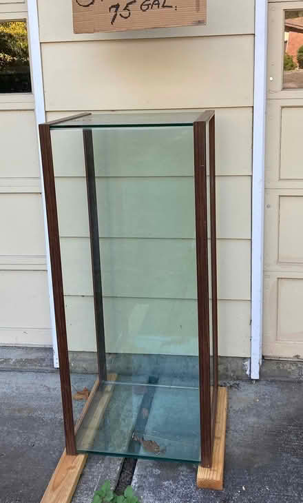 Photo of free 75 gal aquarium (Tigard, Oregon) #1