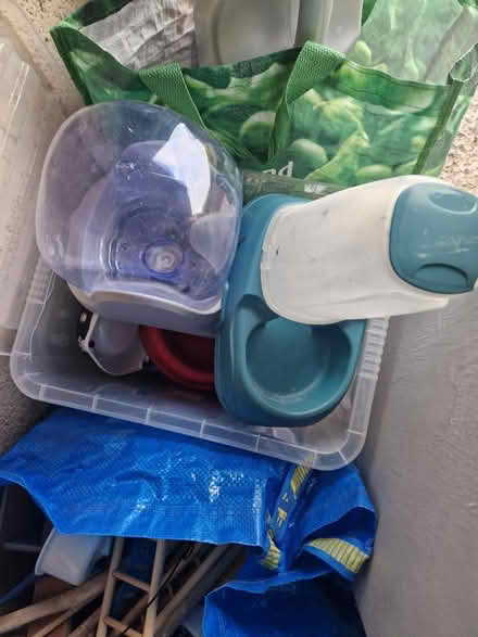Photo of free Pet stuff (BS39) #2