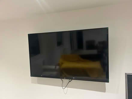 Photo of free BUSH TV fully functioning (South Woodford E18) #1