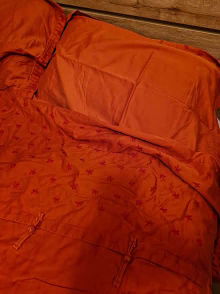 Photo of free King size quilt cover with pillowcases (Blyth NE24) #1