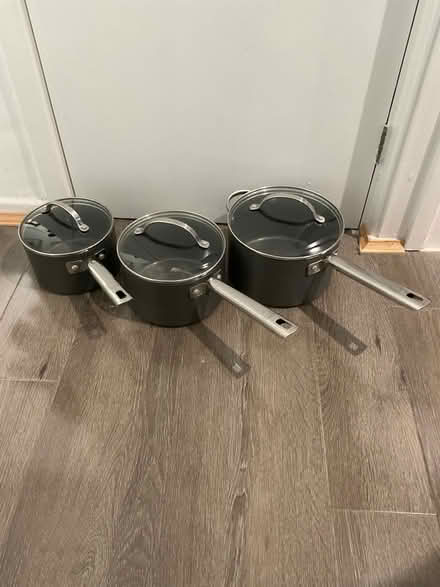 Photo of free Set of saucepans (Sainsburys GL52) #1