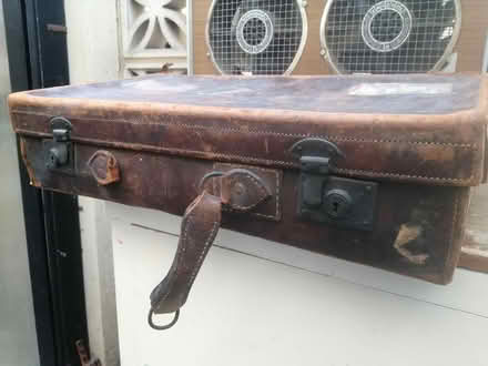 Photo of free Very old suitcase (Southend SS2 near The Bell pub) #1